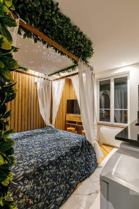 Proche Paris - Style Bali 350 M Gare Mantes Apartment Exterior photo